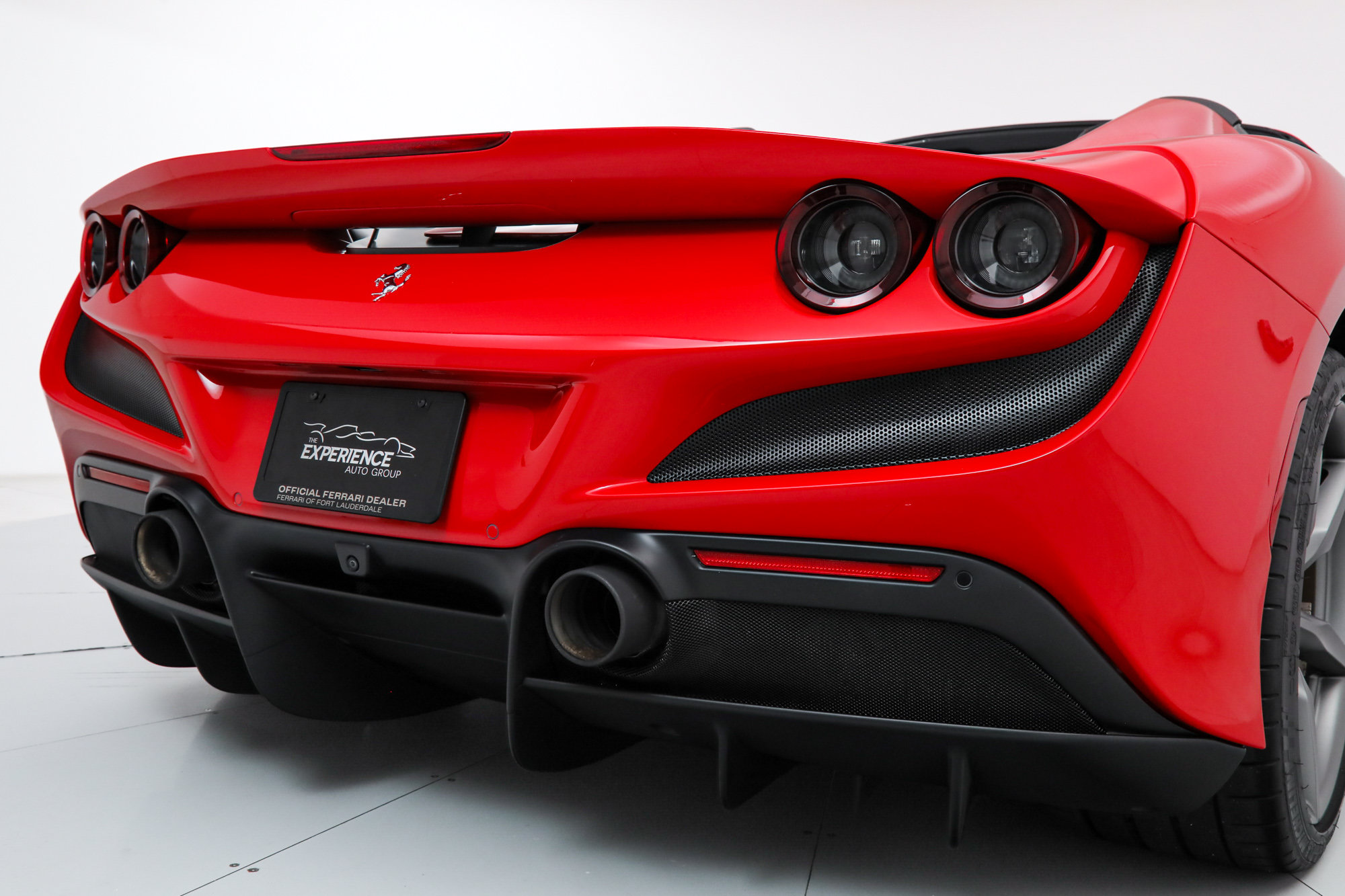 Certified 2023 Ferrari F8 Tributo RWD image 23
