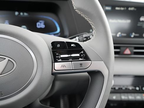 New 2026 Hyundai Elantra SEL Sport Premium FWD image 26