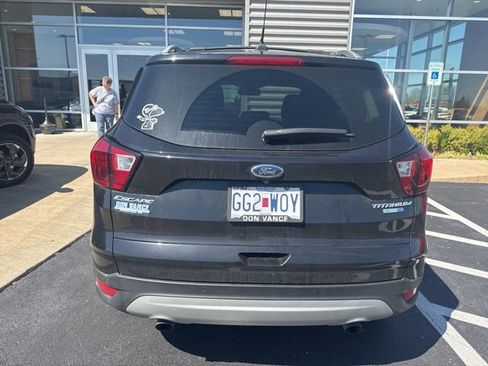Used 2019 Ford Escape Titanium image 6