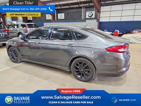 Used 2017 Ford Fusion SE w/ Fusion SE Technology Package FWD image 3