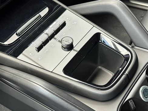 Certified 2024 Porsche Cayenne Turbo GT AWD/4WD image 26