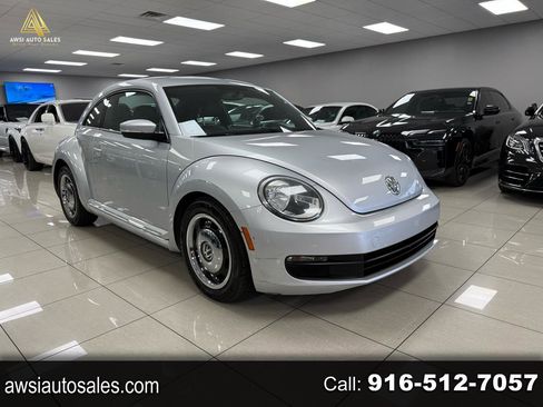 Used 2012 Volkswagen Beetle 2.5 image 1