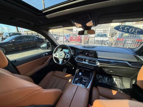 Used 2022 BMW X5 M50i w/ Executive Package image 71