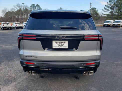 New 2026 Chevrolet Traverse LT w/ Midnight/Sport Edition image 8