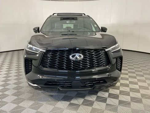 Used 2025 INFINITI QX60 Luxe w/ Black Edition image 2