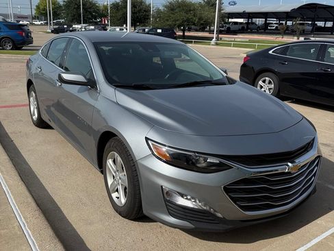 Used 2024 Chevrolet Malibu LT FWD image 8