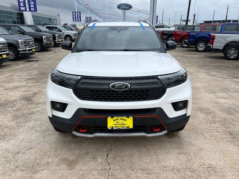 Used 2022 Ford Explorer Timberline w/ Timberline Technology Package AWD/4WD image 8