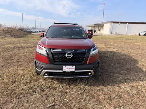 Certified 2023 Nissan Pathfinder Rock Creek image 2