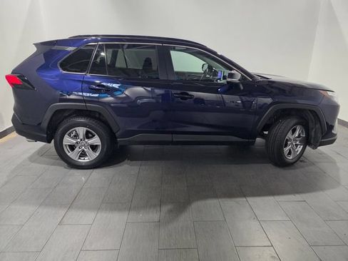 Used 2025 Toyota RAV4 XLE AWD/4WD image 6