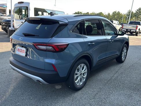 New 2025 Ford Escape Active w/ Active Premium Tech Pack FWD image 5