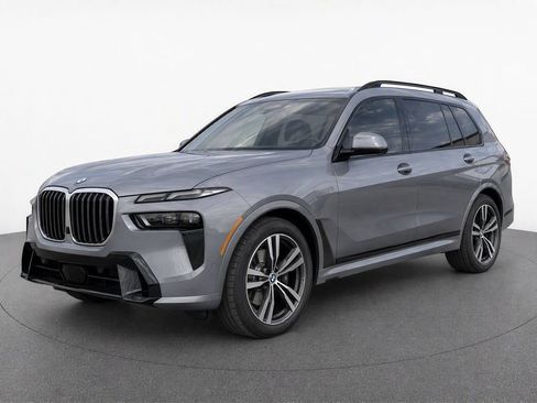 Certified 2024 BMW X7 xDrive40i w/ M Sport Package AWD/4WD image 3