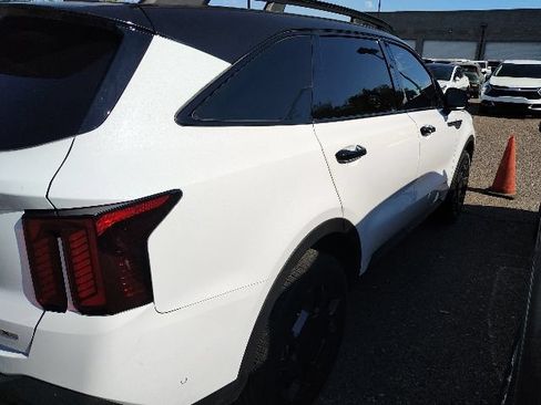 Used 2025 Kia Sorento SX Prestige AWD/4WD image 12