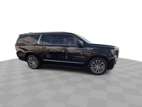 Certified 2022 GMC Yukon XL SLT w/ SLT Premium Package image 9