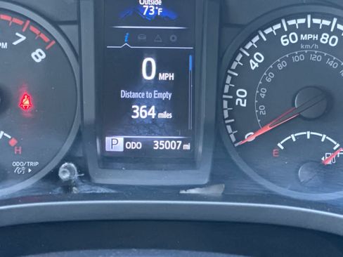 Used 2022 Toyota Tacoma SR w/ SR Convenience Package AWD/4WD image 26