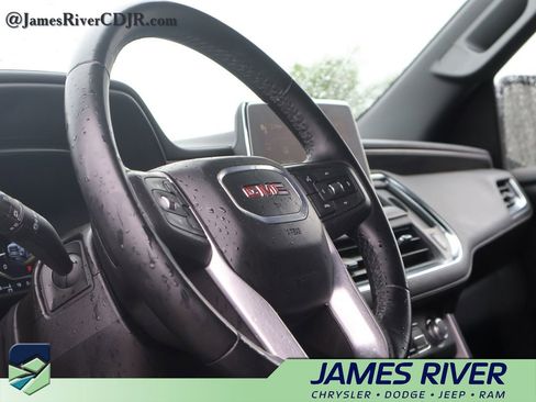 Used 2024 GMC Yukon SLT AWD/4WD image 26