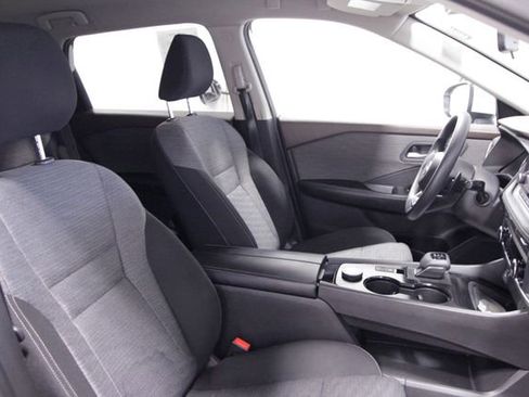 Used 2023 Nissan Rogue SV AWD/4WD image 12