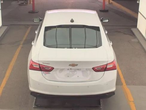 Used 2025 Chevrolet Malibu LS w/ Driver Confidence Package FWD image 3