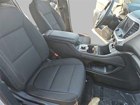 Certified 2023 GMC Acadia SLE image 10