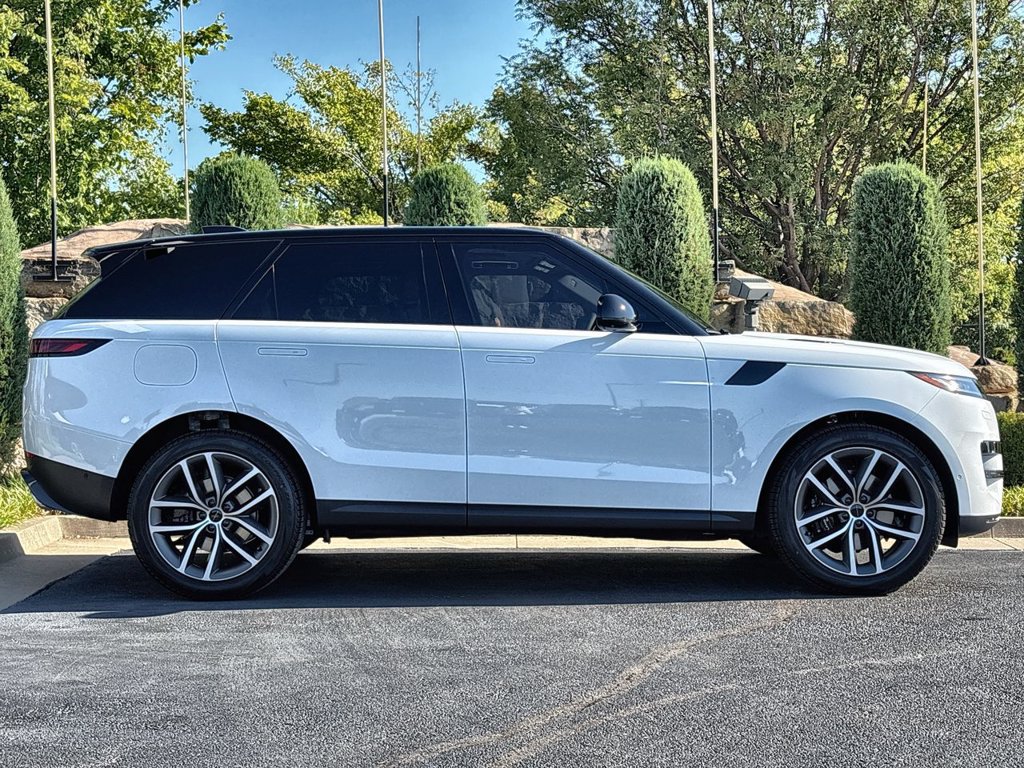 New 2027 Land Rover Range Rover Sport SE AWD/4WD image 6
