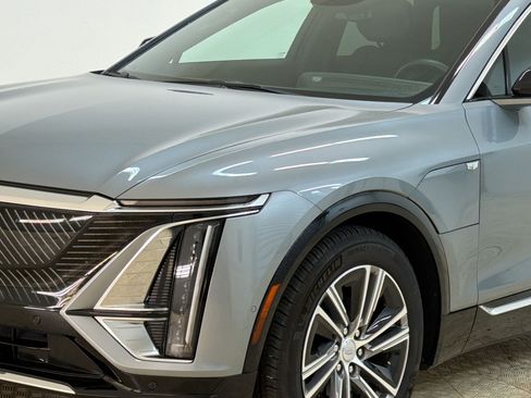 Certified 2024 Cadillac Lyriq Luxury RWD image 12