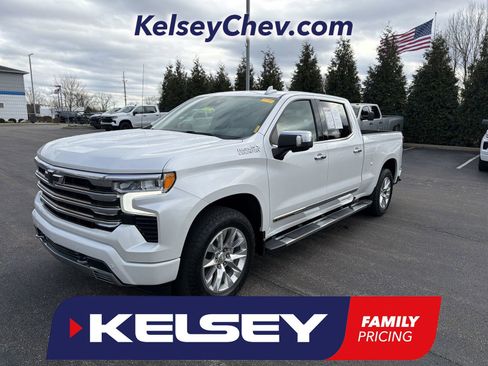 Used 2022 Chevrolet Silverado 1500 High Country image 1