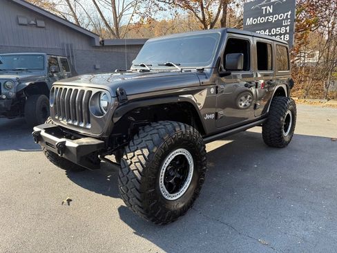 Used 2020 Jeep Wrangler Unlimited Sport S w/ Sun And Sound Package image 17