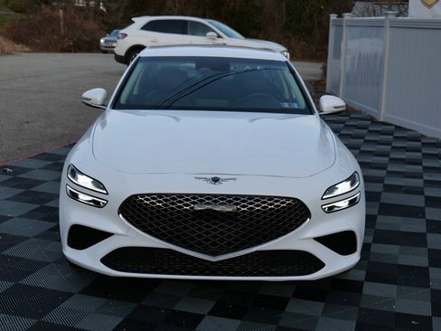Used 2023 Genesis G70 2.0T image 12