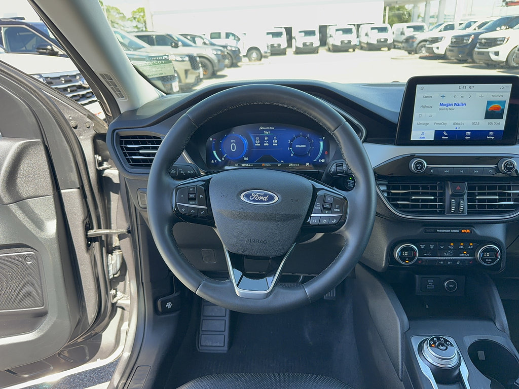 Used 2021 Ford Escape SEL w/ Technology Package FWD image 32