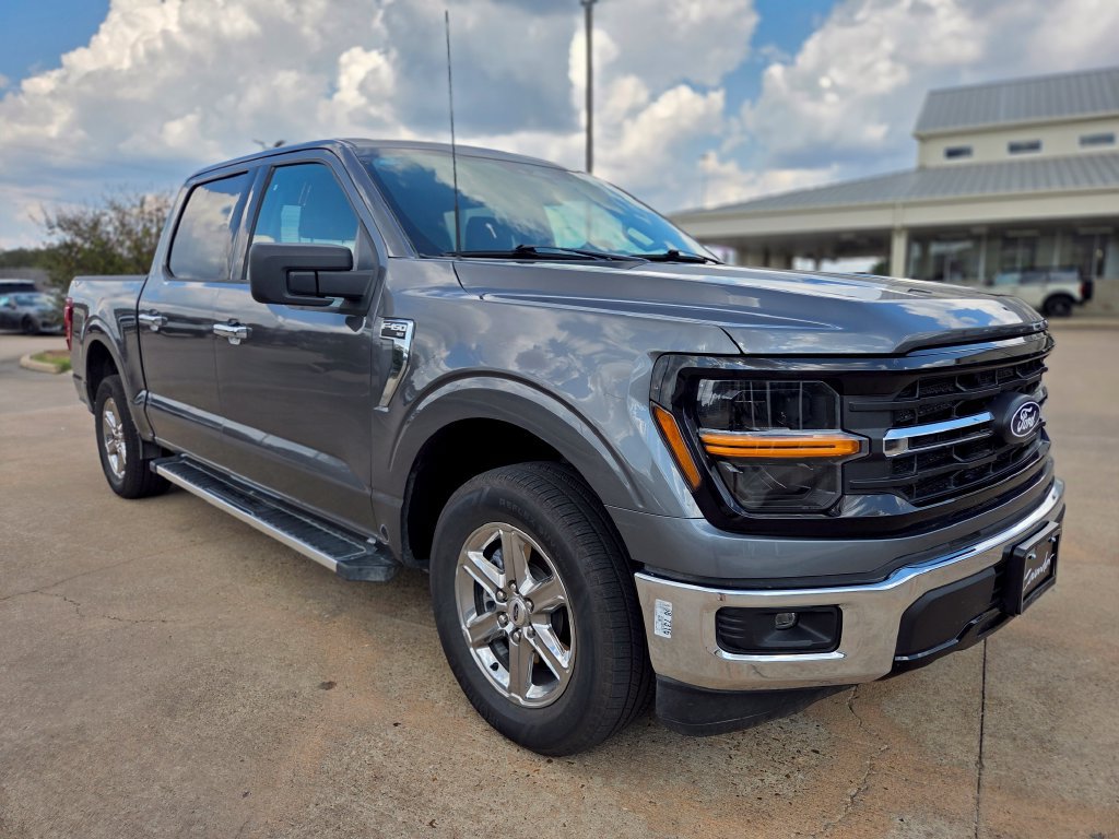 Used 2025 Ford F150 XLT w/ Equipment Group 301A Standard RWD image 3