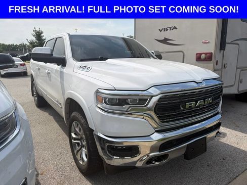Used 2023 RAM 1500 Limited AWD/4WD image 2