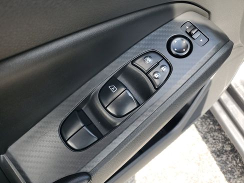 Certified 2024 Nissan Altima 2.5 SV FWD image 11