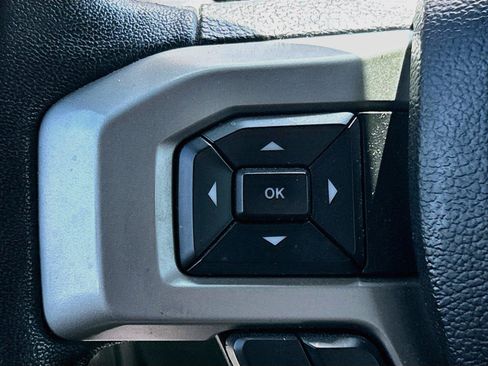 Used 2019 Ford F150 Lariat AWD/4WD image 34