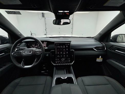 New 2025 GMC Acadia AT4 image 2