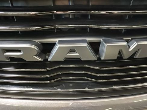 Used 2020 RAM 1500 Big Horn AWD/4WD image 9