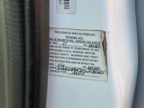Used 2020 Ford Transit Connect XL FWD image 21