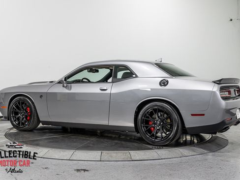 Used 2016 Dodge Challenger SRT Hellcat RWD image 15