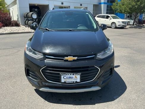 Used 2021 Chevrolet Trax LT FWD image 4