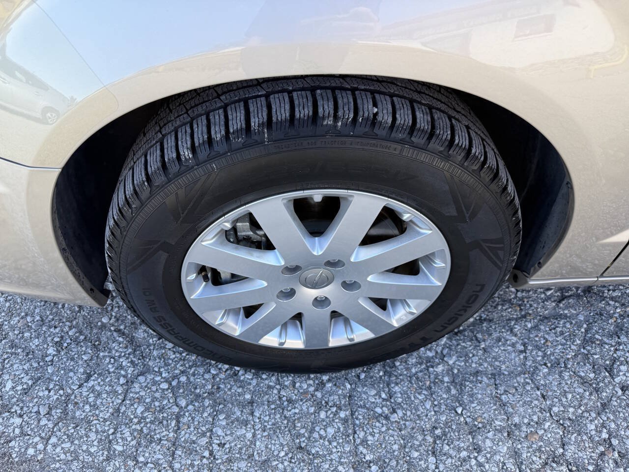 Used 2015 Chrysler Town & Country Touring w/ Driver Convenience Group FWD image 9