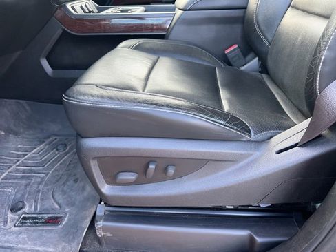 Used 2015 GMC Sierra 2500 SLT w/ Driver Alert Package image 15