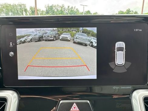 Used 2023 Kia Sorento S w/ Panoramic Sunroof Package AWD/4WD image 17