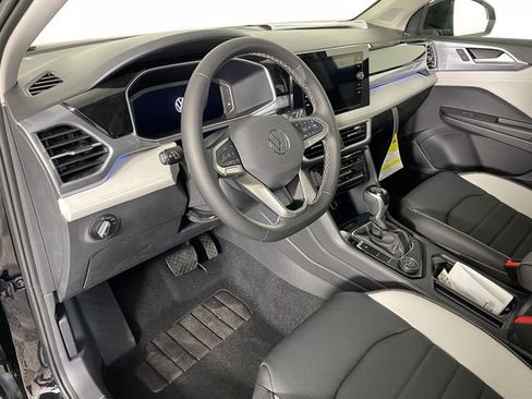 New 2025 Volkswagen Taos SEL image 2