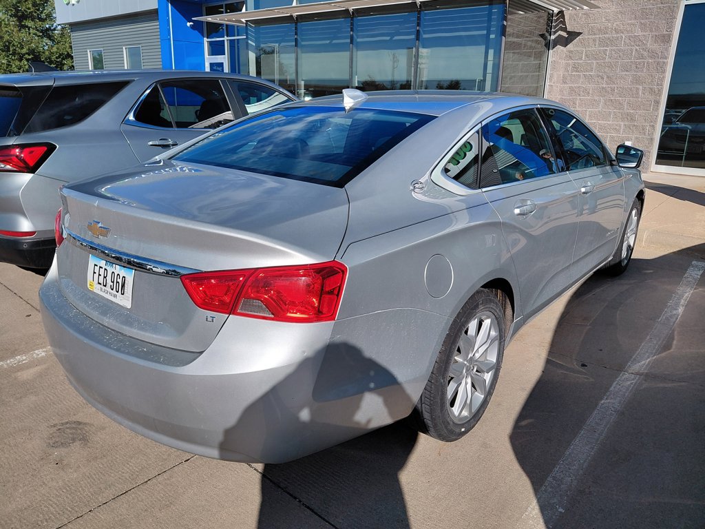 Used 2016 Chevrolet Impala LT FWD image 5