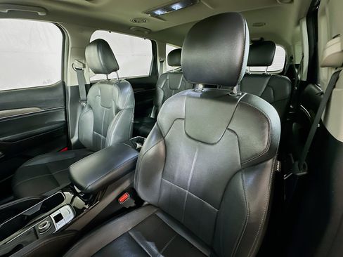 Certified 2021 Kia Telluride EX w/ EX Premium Package AWD/4WD image 21