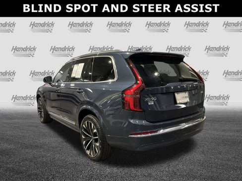 Used 2025 Volvo XC90 B6 Plus image 8