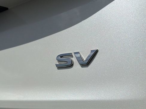 Used 2023 Nissan Rogue SV FWD image 16