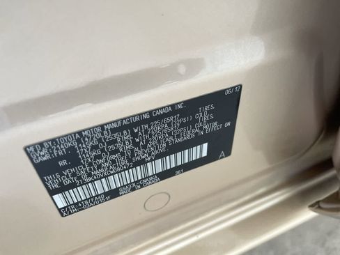 Used 2012 Toyota RAV4 4WD V6 w/ Upgrade Value Pkg image 26