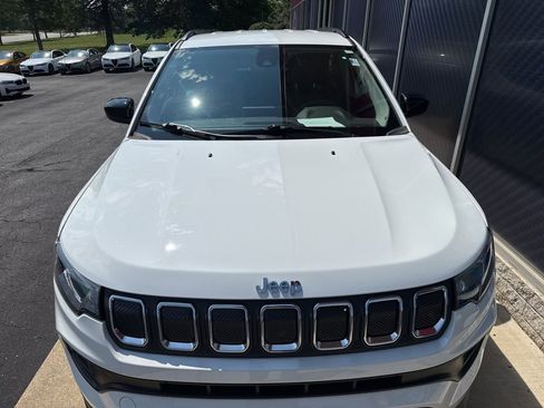 Used 2022 Jeep Compass Latitude image 8