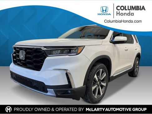 New 2025 Honda Pilot Touring image 1