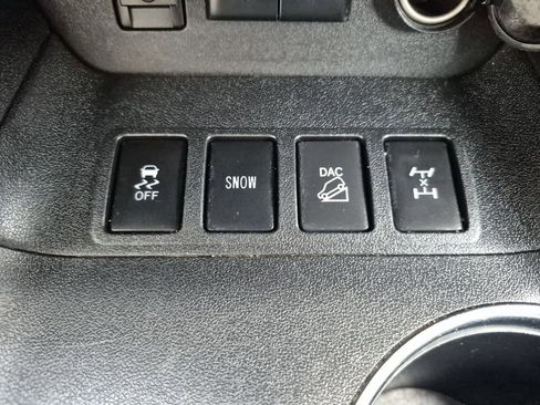 Used 2018 Toyota Highlander XLE image 28