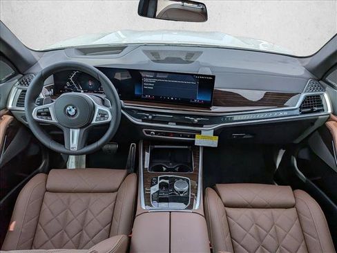 Used 2026 BMW X5 sDrive40i w/ M Sport Package RWD image 16